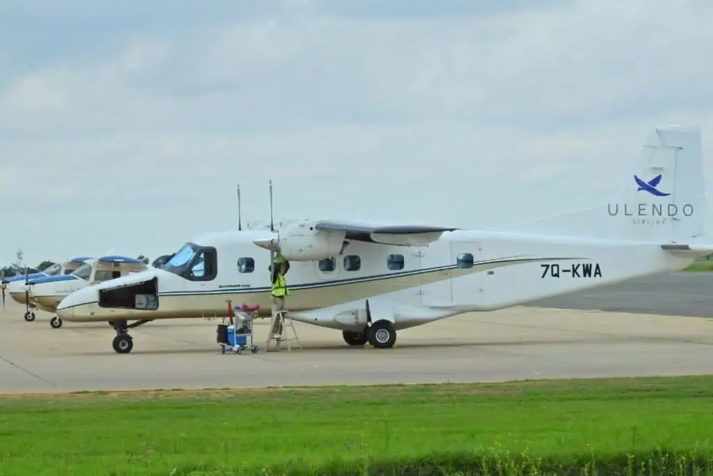 三架Ulendo Airlink飞机停在利隆圭机场的停机坪上